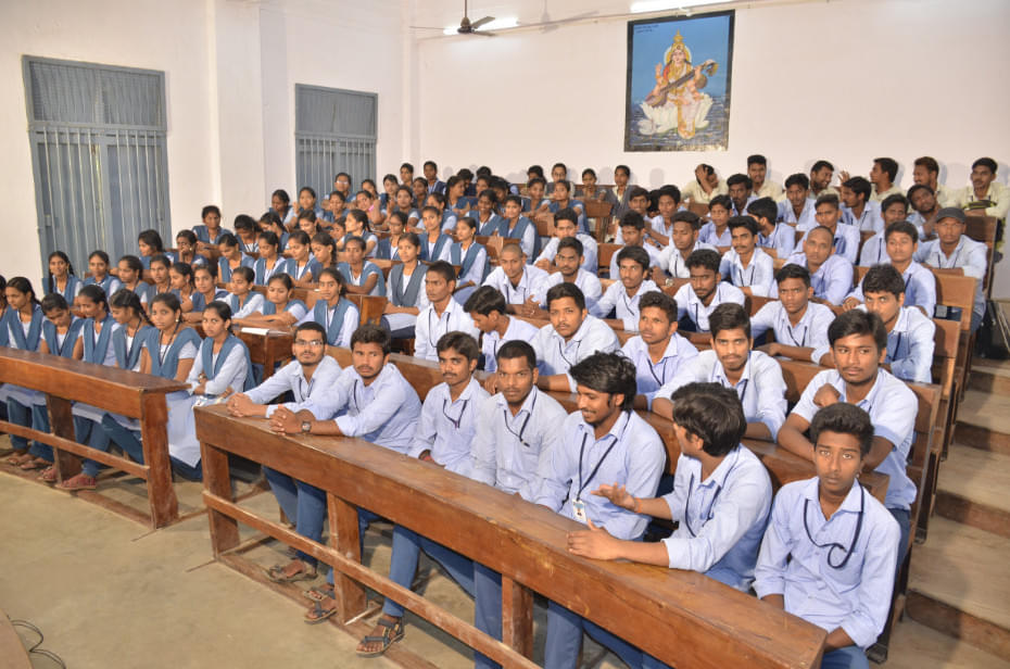 Government College (Autonomous) Rajahmundhry Classrooms photo 4